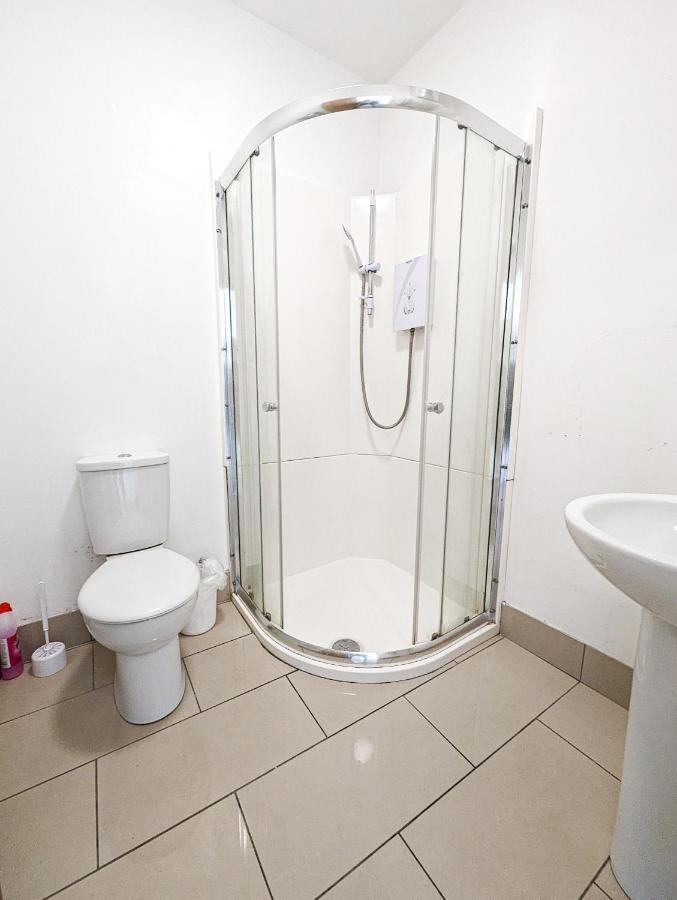 Apartment Cozy - With Private Kitchens & Bathrooms *
